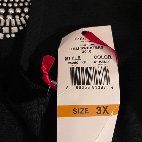 Black Ruby Rd Embelished Sweater Scoop Neck - Picture 7 of 11